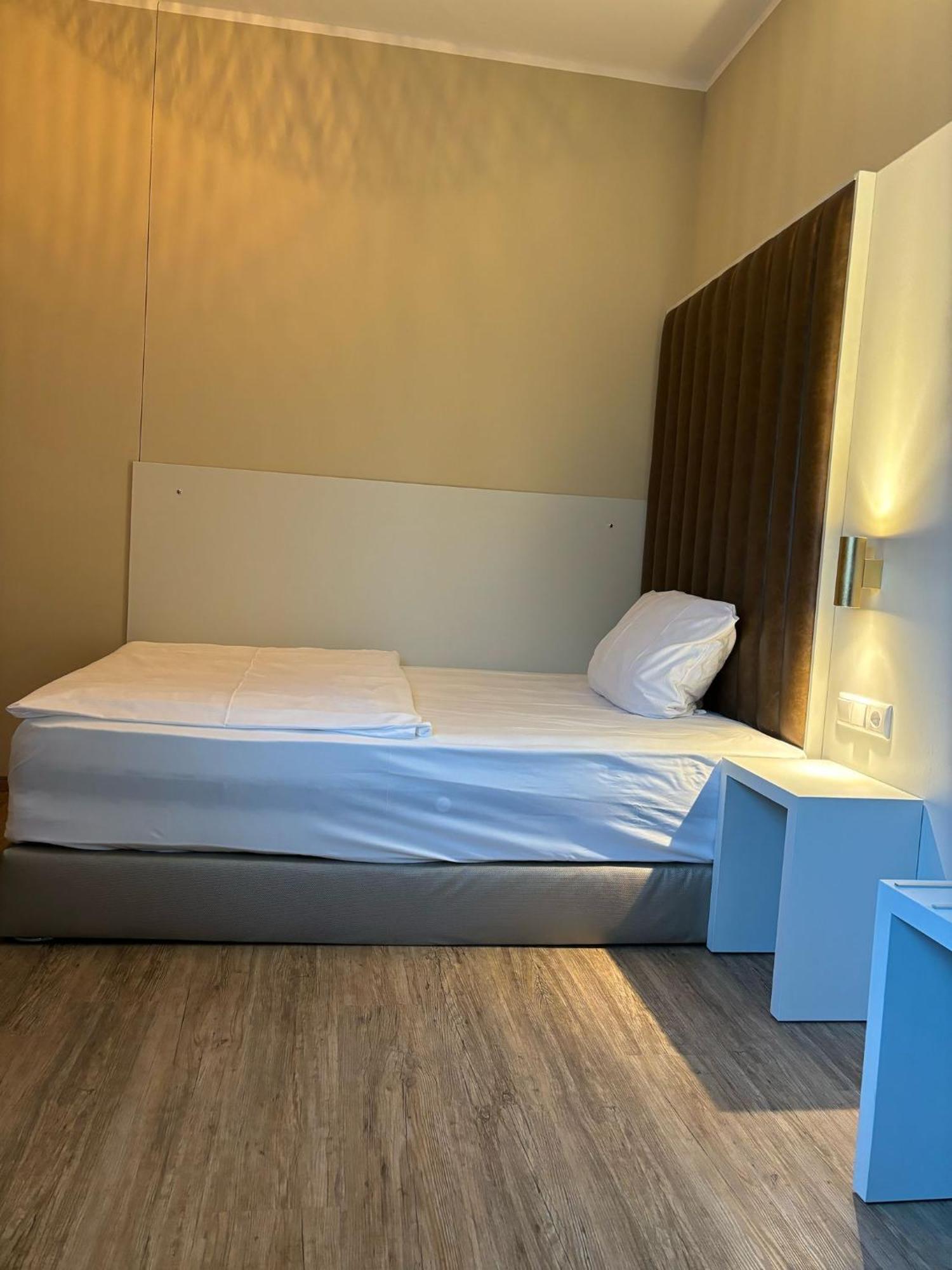 Hotel Athen Kelsterbach Frankfurt Airport 外观 照片