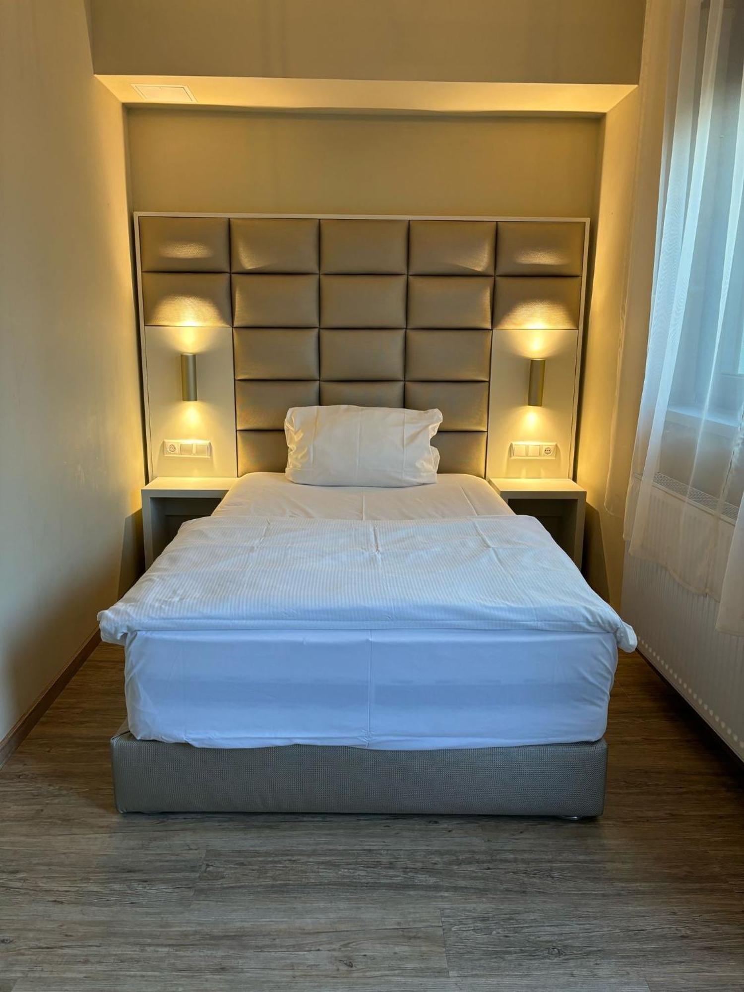 Hotel Athen Kelsterbach Frankfurt Airport 外观 照片