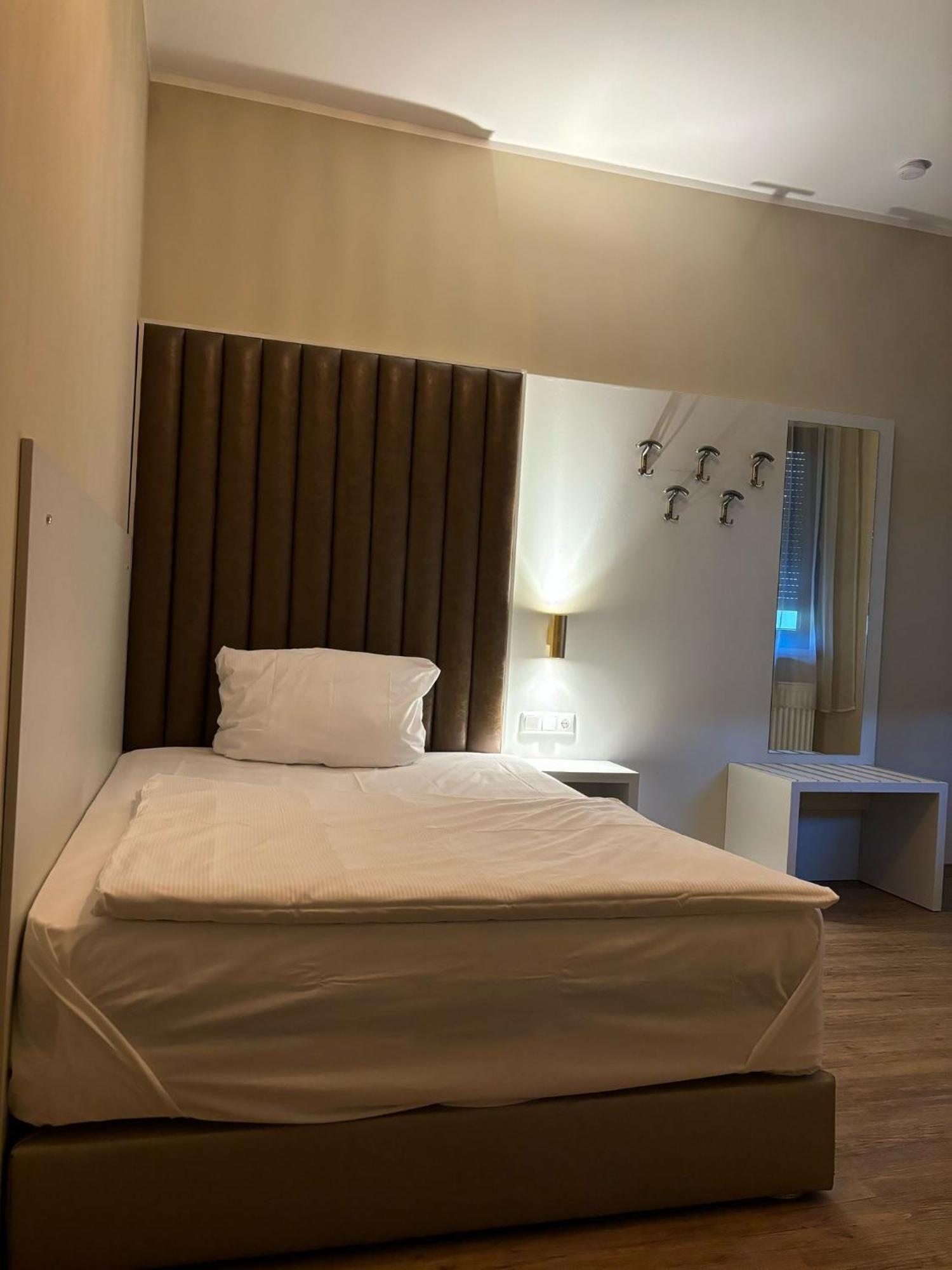 Hotel Athen Kelsterbach Frankfurt Airport 外观 照片